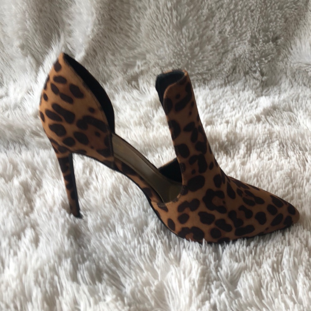 Leopard Print Pump - Picture 5 of 5